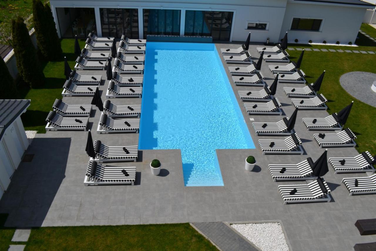 Krystal Boutique Mansion Hunedoara Exterior foto